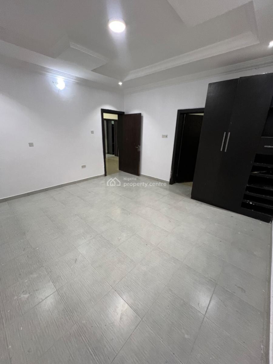 Spacious 3-bedroom Flat in Osapa London Estate., Osapa, Lekki, Lagos, Flat / Apartment for Rent