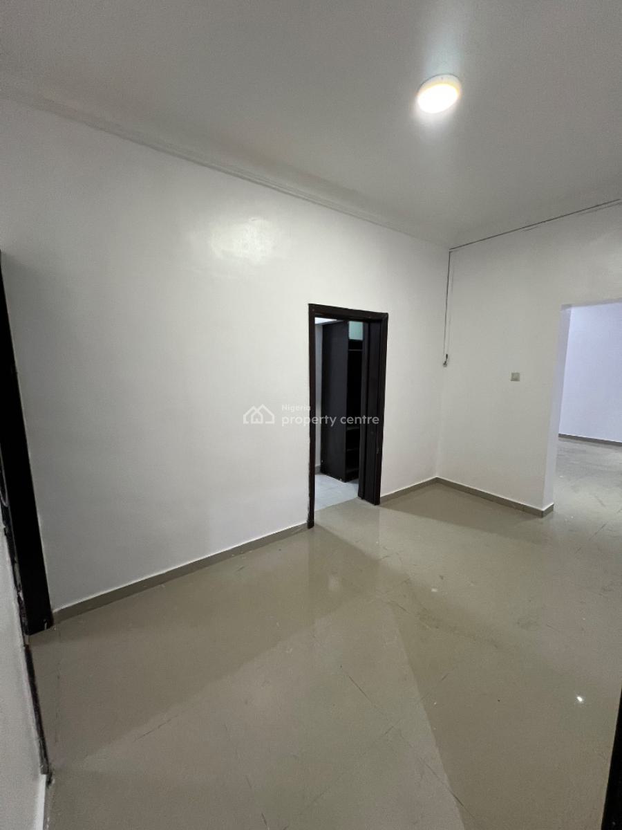 Spacious 3-bedroom Flat in Osapa London Estate., Osapa, Lekki, Lagos, Flat / Apartment for Rent