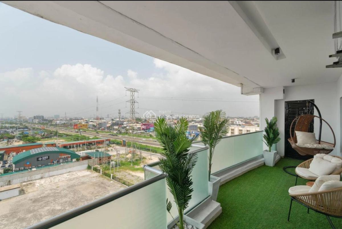 Luxury 2 Bedroom Penthouse Duplex in Lekki with Pool Gym, Ikate Lekki, Lekki, Lagos, Flat / Apartment Short Let