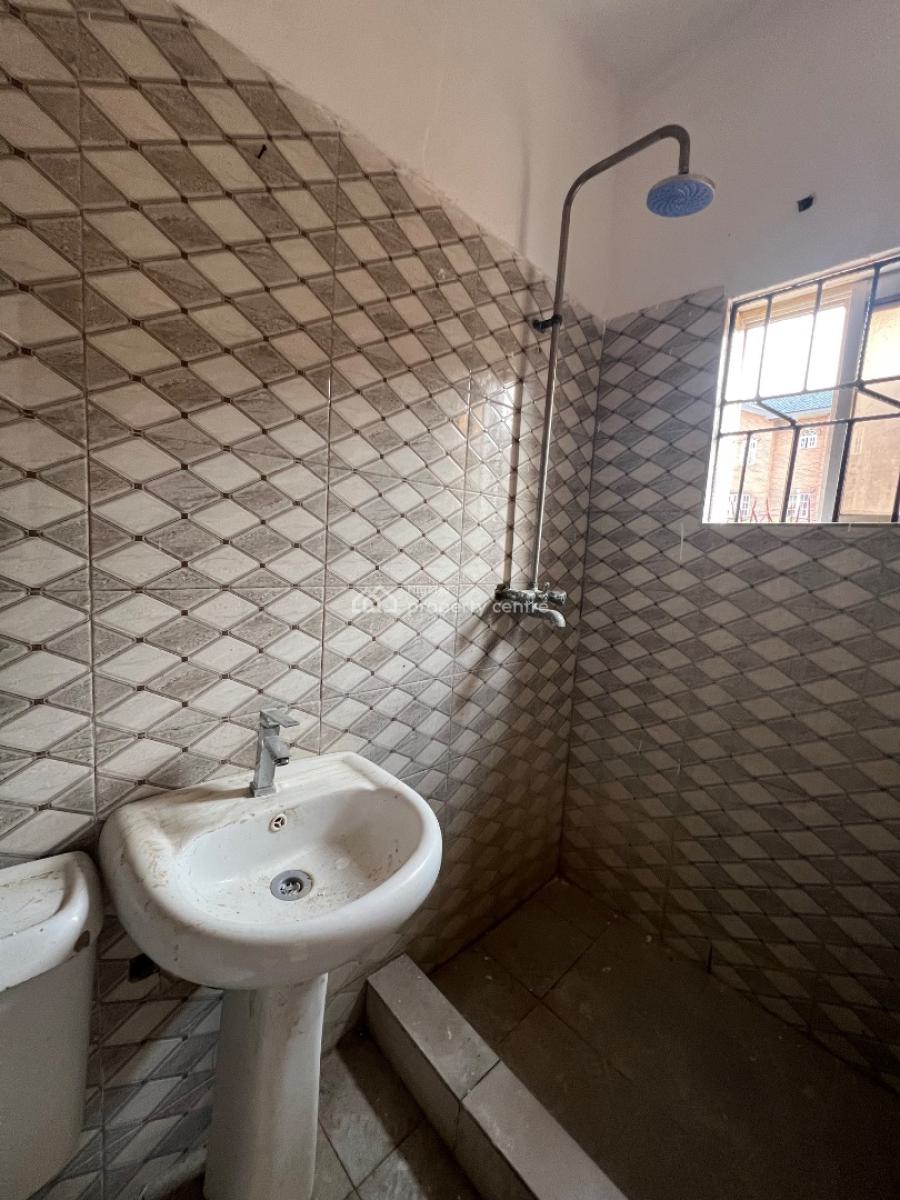 Well Built 3bedroom Apartment, Ilasan, Lekki, Lagos, Flat / Apartment for Rent