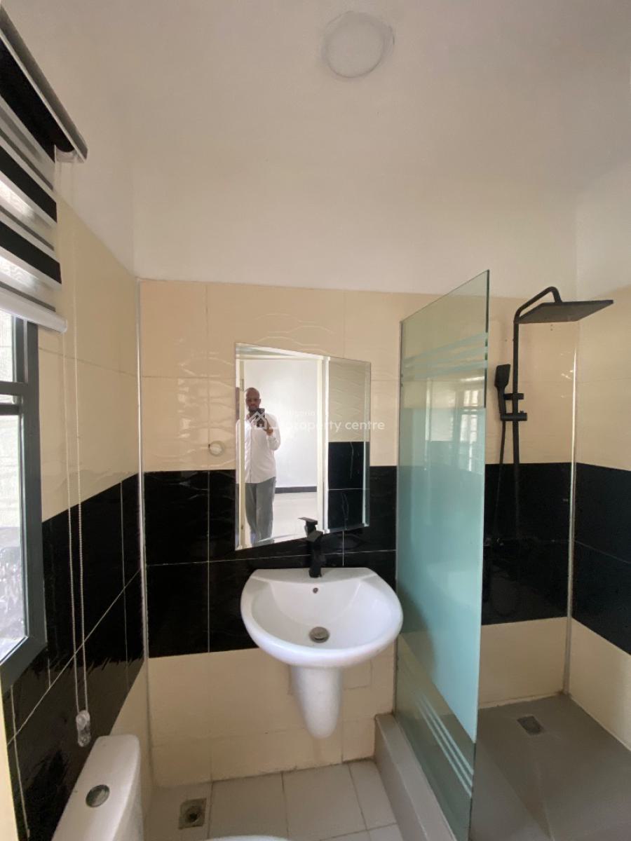 Lovely 2 Bed Apartment Fully Serviced, Lekki Right, Lekki, Lagos, Flat / Apartment for Rent