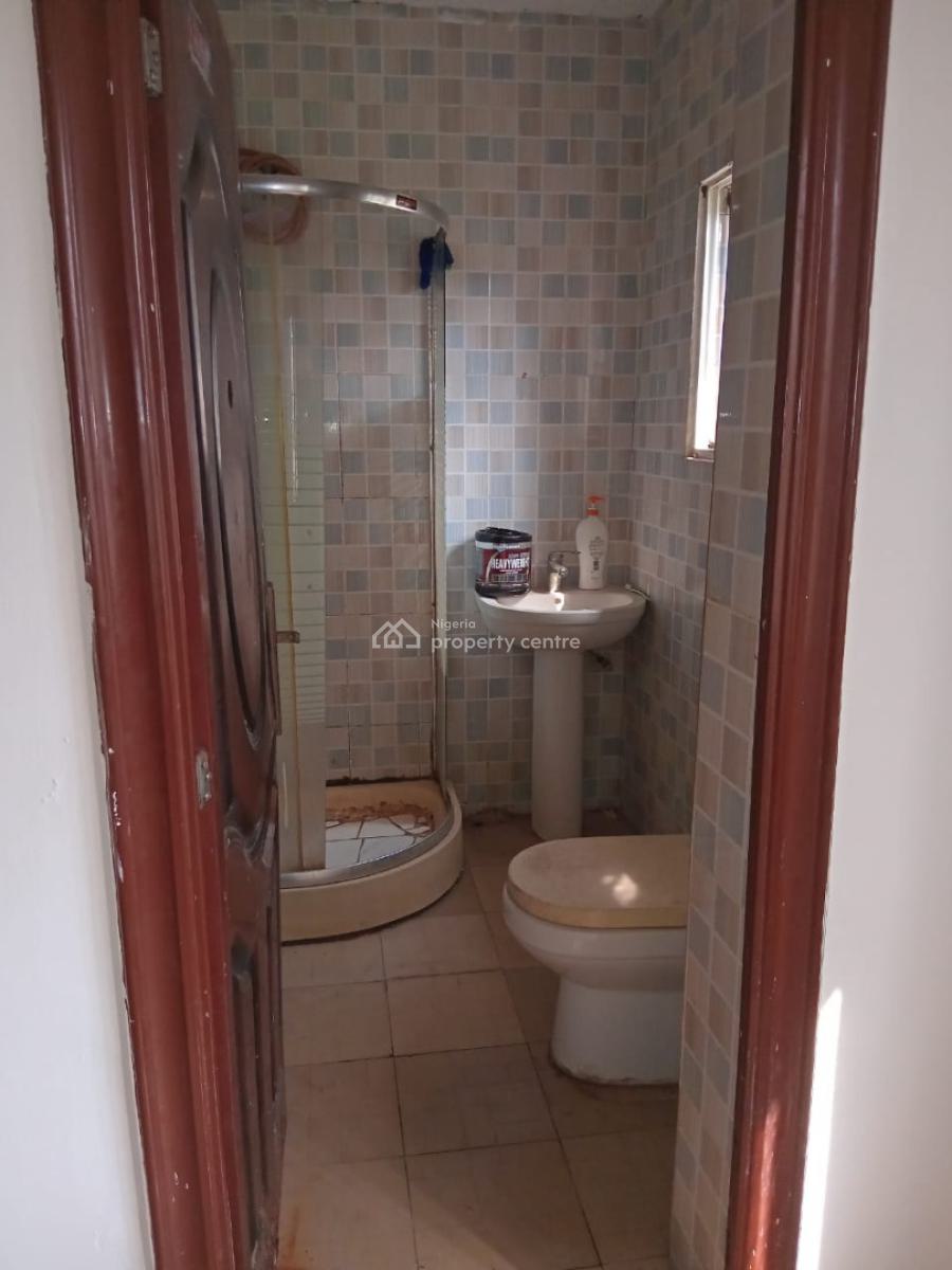 a Sweet Nd Massive Shared Apartment Sharing Kitchen Only, Seaside Estate, Badore, Ajah, Lagos, Self Contain (single Rooms) for Rent