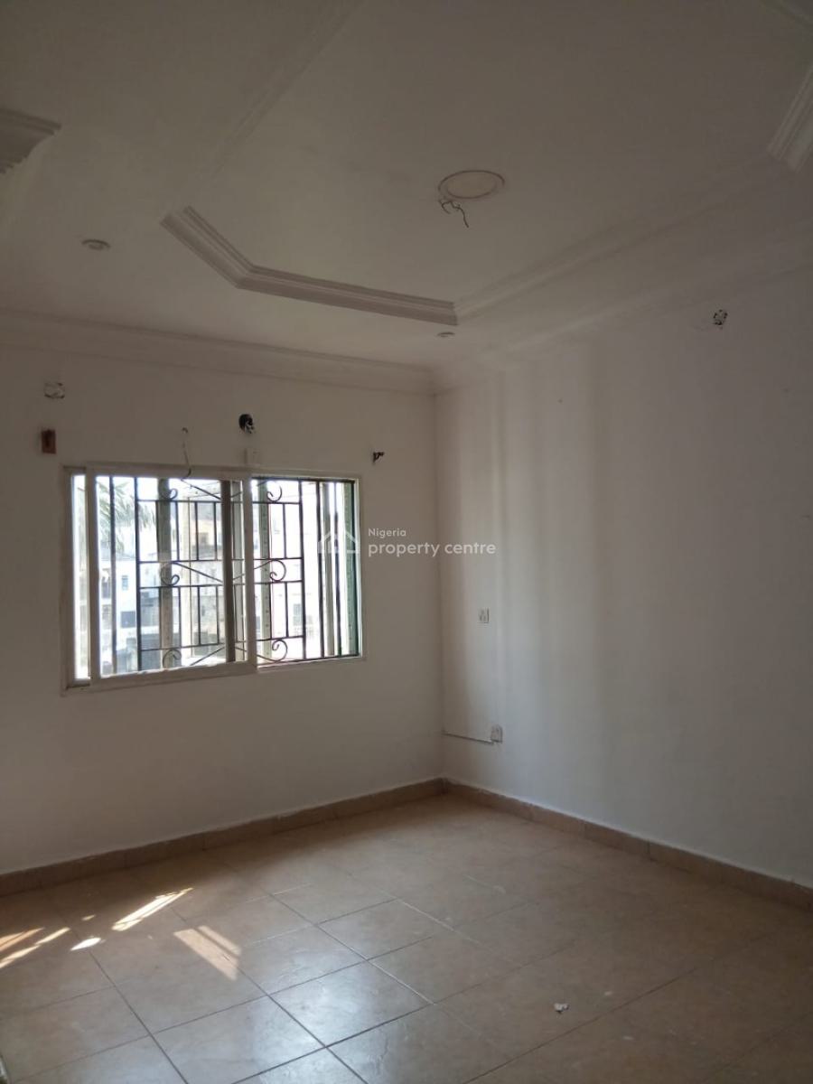 a Sweet Nd Massive Shared Apartment Sharing Kitchen Only, Seaside Estate, Badore, Ajah, Lagos, Self Contain (single Rooms) for Rent