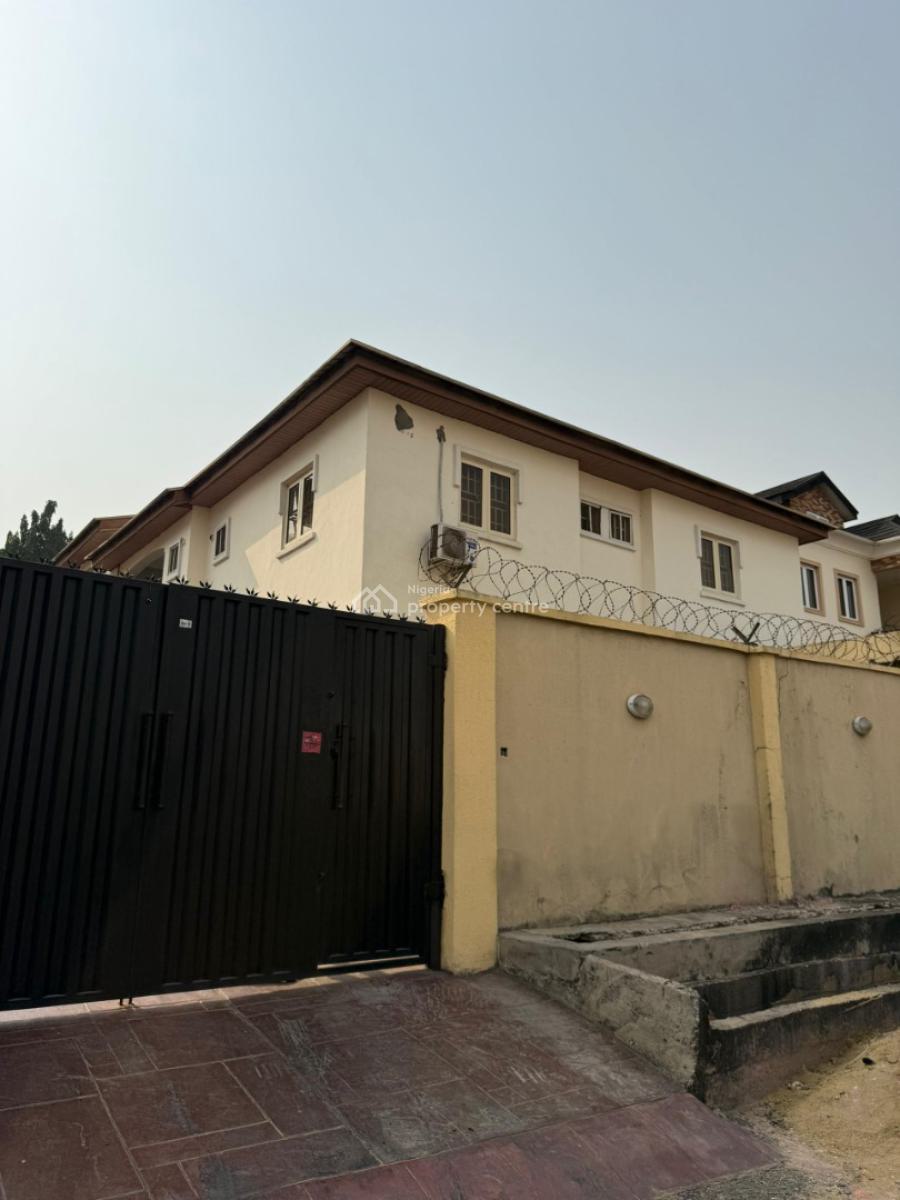 Modern and Spacious Furnisheds 3 Bedrooms Apartment, Gra Phase 2, Magodo, Lagos, Flat / Apartment for Sale