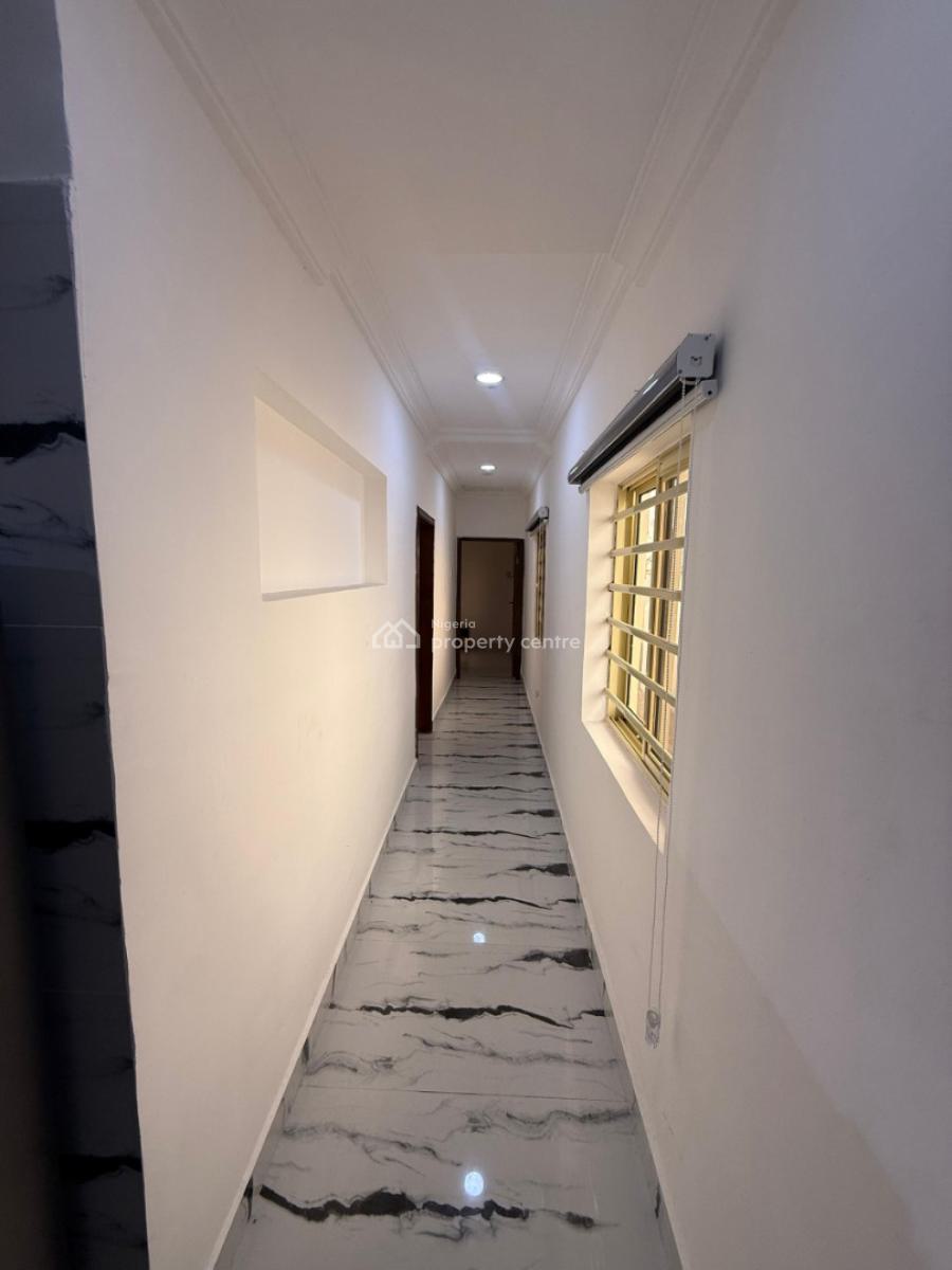 Modern and Spacious  2-bedroom Apartment, Magodo, Lagos, Flat / Apartment for Sale