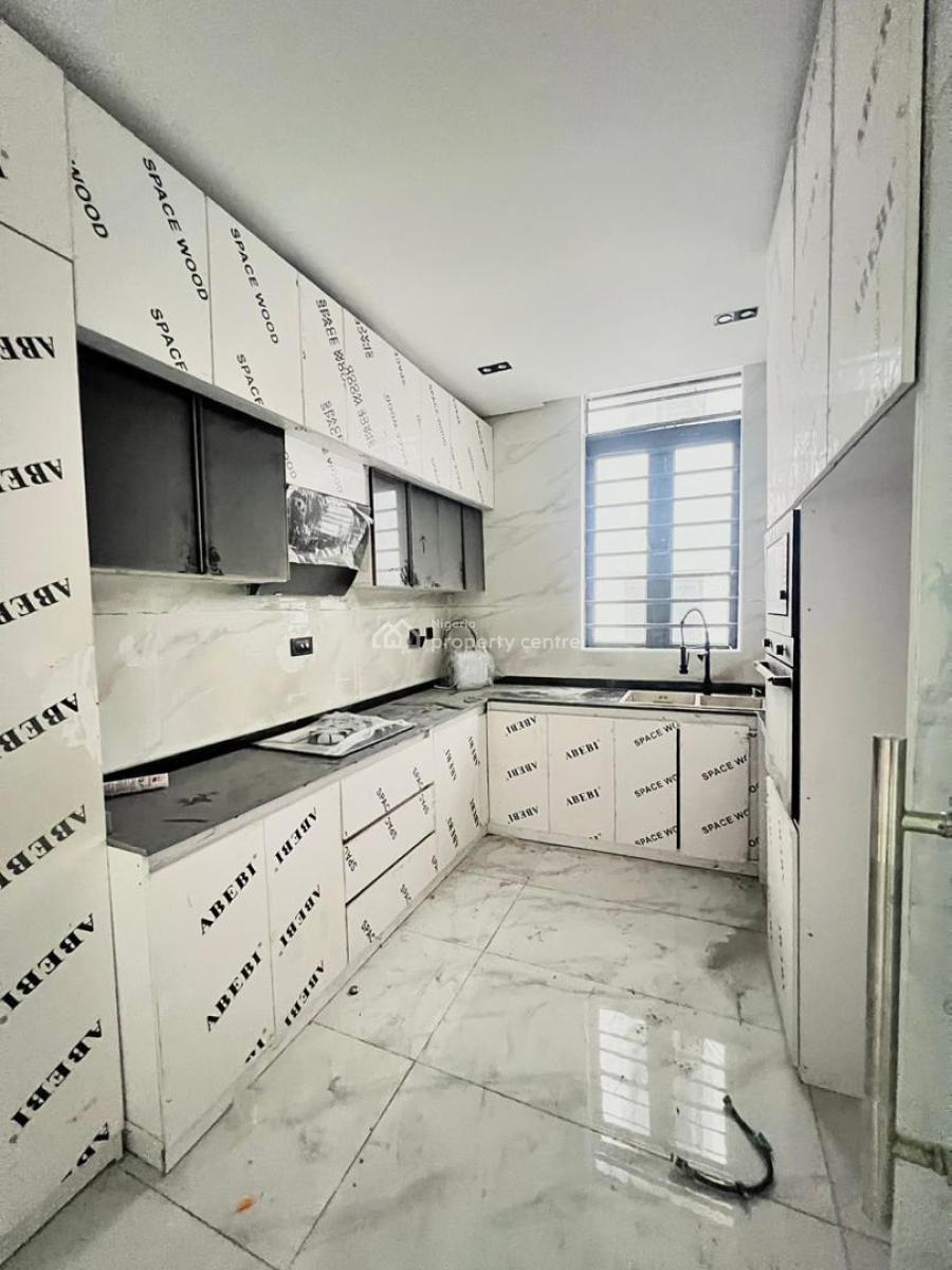 1-bedroom Apartment - Ologolo,, Ologolo, Lekki, Lagos, Block of Flats for Sale