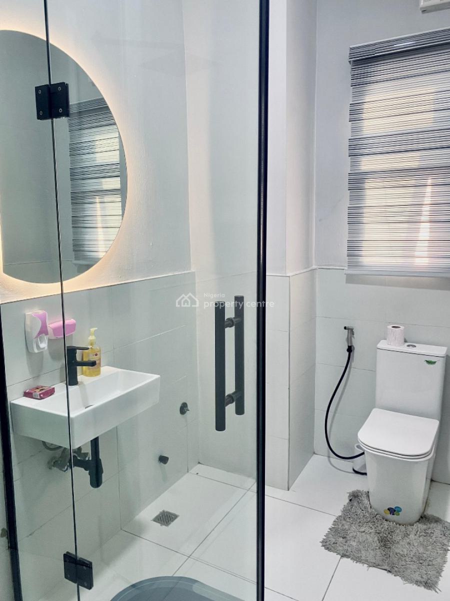 Luxury 4 Bedroom Apartment in Lekki Phase 1  with Ps5 and Snooker, Admiralty Lekki Phase One, Lekki Phase 1, Lekki, Lagos, Flat / Apartment Short Let