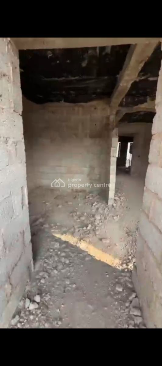 Distress 4 Bedroom Terrace Duplex in Fantastic Location, Life Camp, Abuja, House for Sale