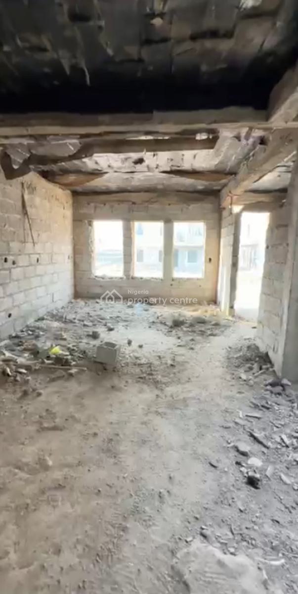 Distress 4 Bedroom Terrace Duplex in Fantastic Location, Life Camp, Abuja, House for Sale