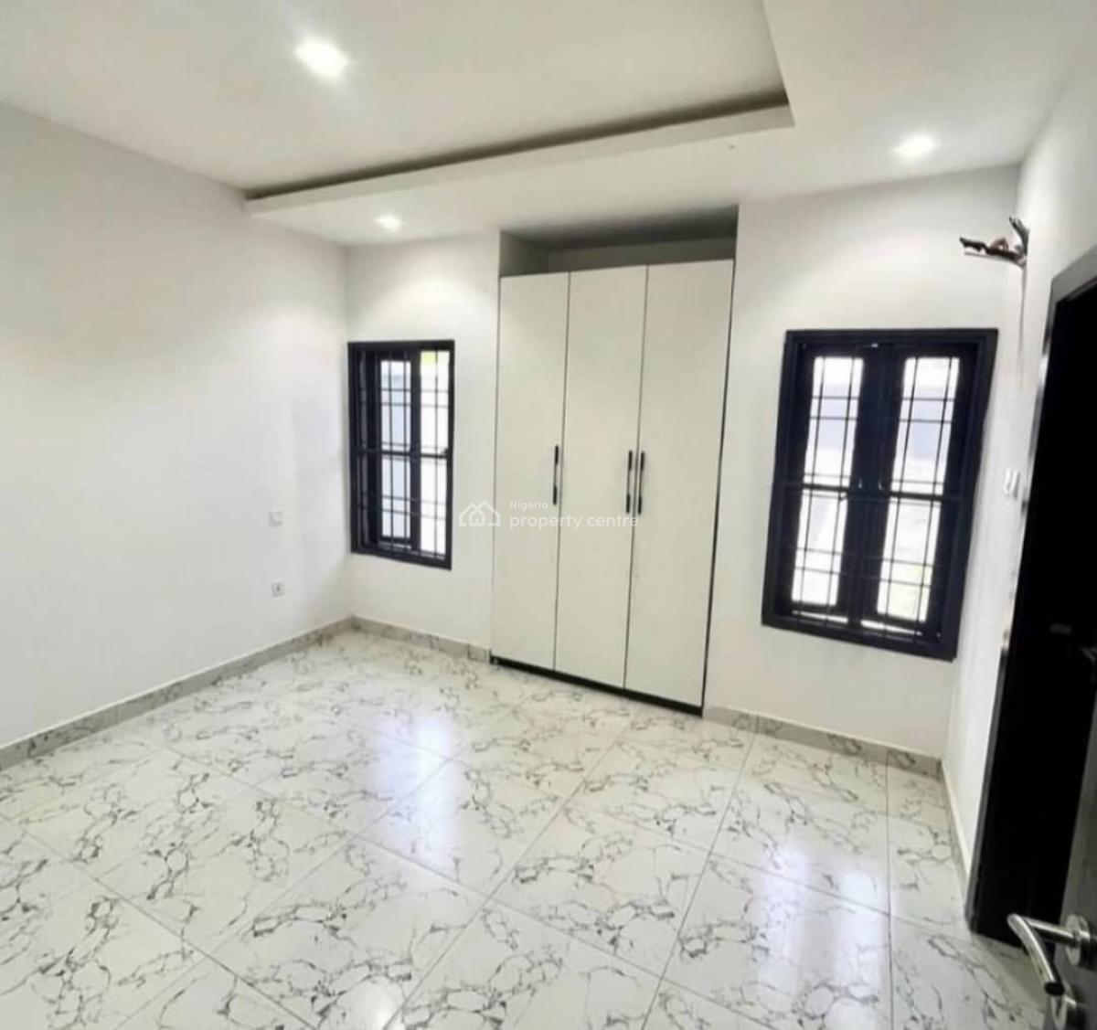 Clean Three Bedroom Apartment, Orchid, Lekki Phase 2, Lekki, Lagos, Flat / Apartment for Rent