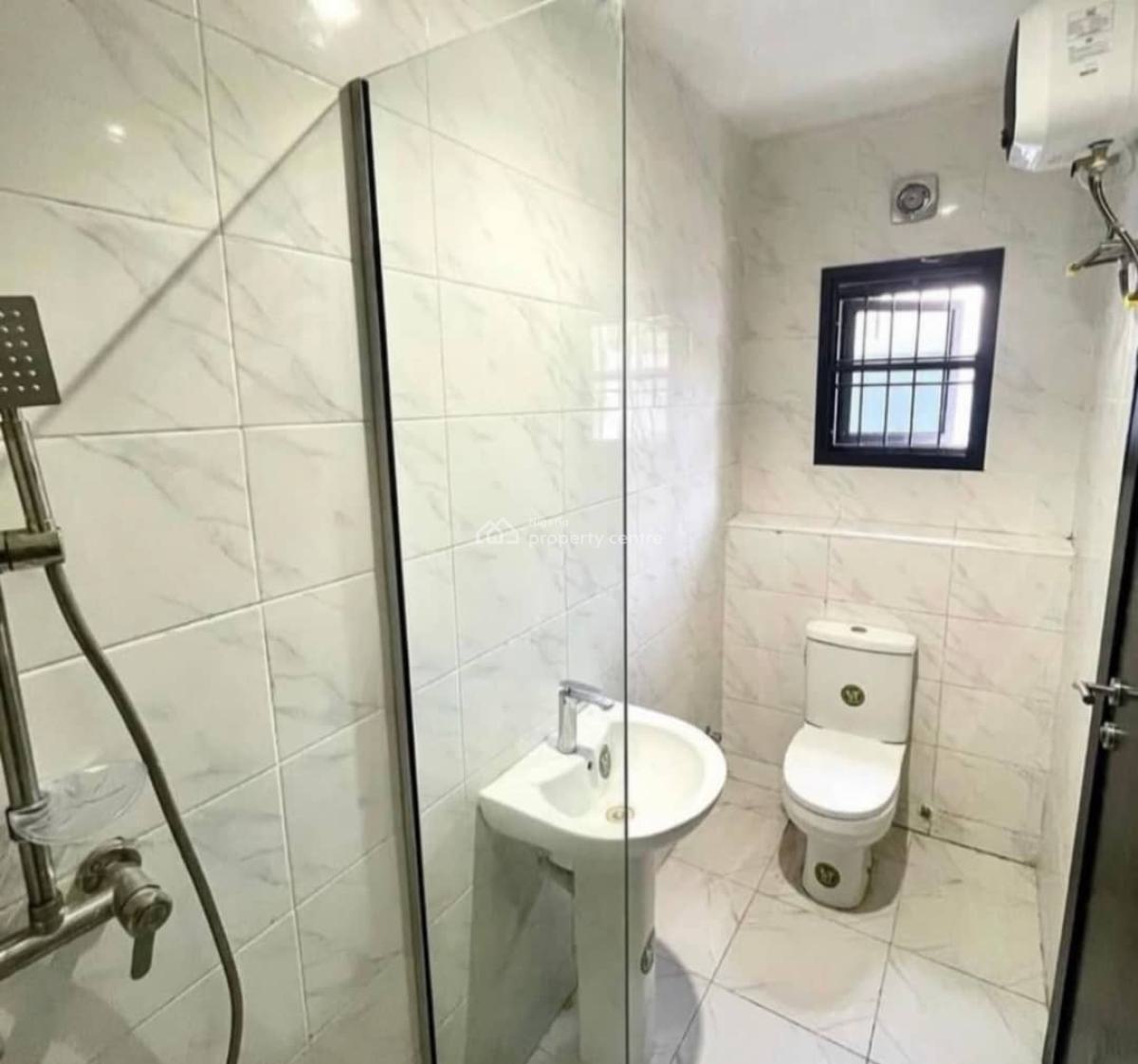 Clean Three Bedroom Apartment, Orchid, Lekki Phase 2, Lekki, Lagos, Flat / Apartment for Rent