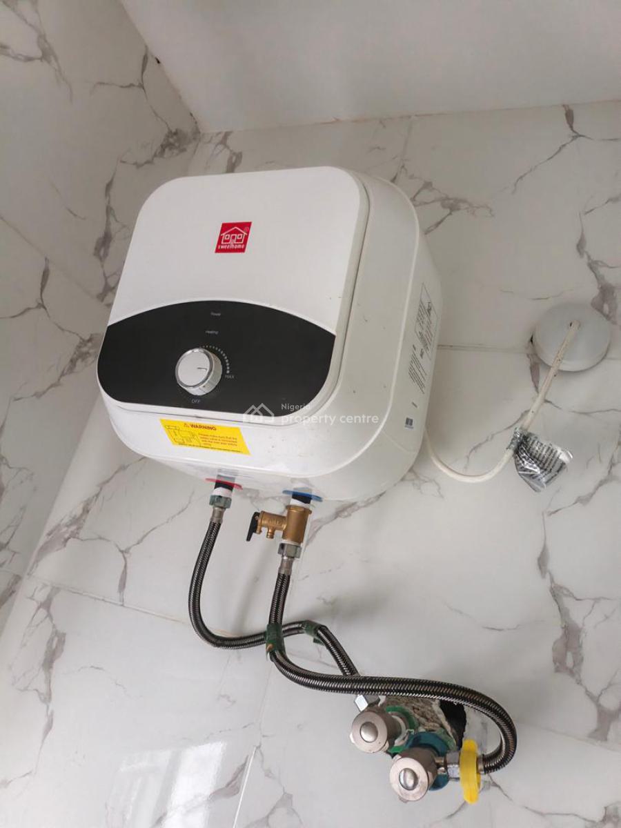 Furnished Specious 2bed Room Flat in Boshmark Estate on Harris Drive B, Boshmark Estate, Harris Drive, Vgc, Lekki, Lagos, Flat / Apartment for Rent