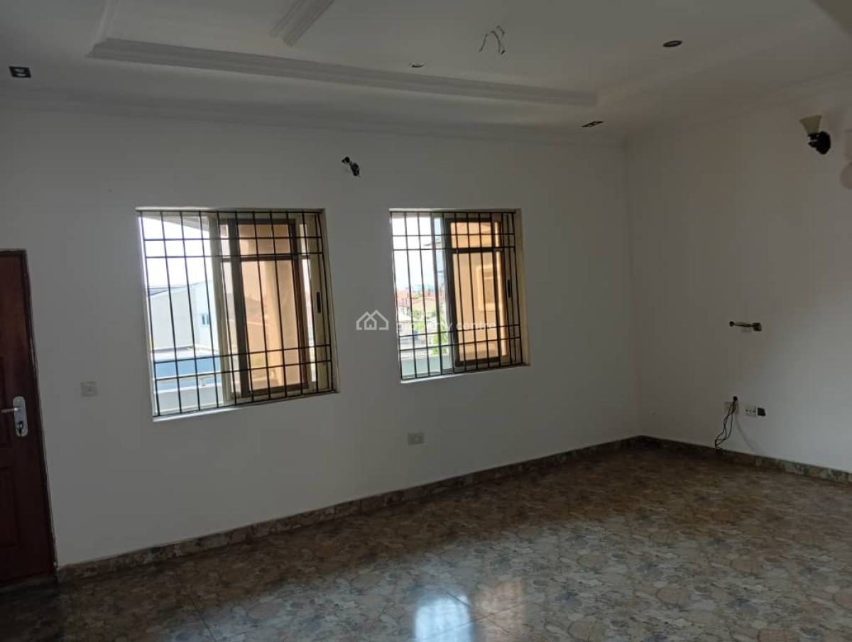 Exquisite Spacious 2 Bedroom Apartment, Jakande, Lekki Phase 1, Lekki, Lagos, Flat / Apartment for Rent