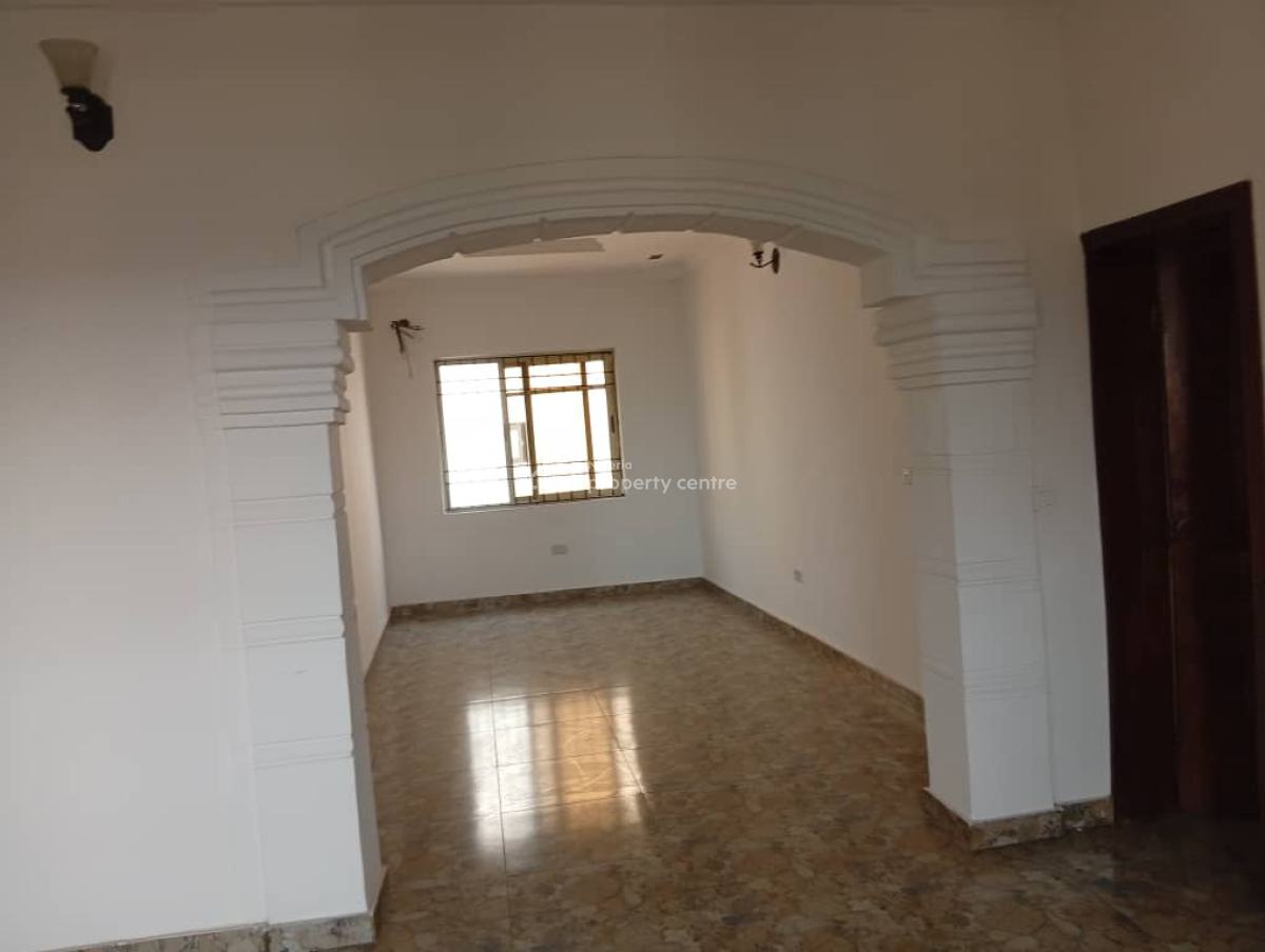 Exquisite Spacious 2 Bedroom Apartment, Jakande, Lekki Phase 1, Lekki, Lagos, Flat / Apartment for Rent