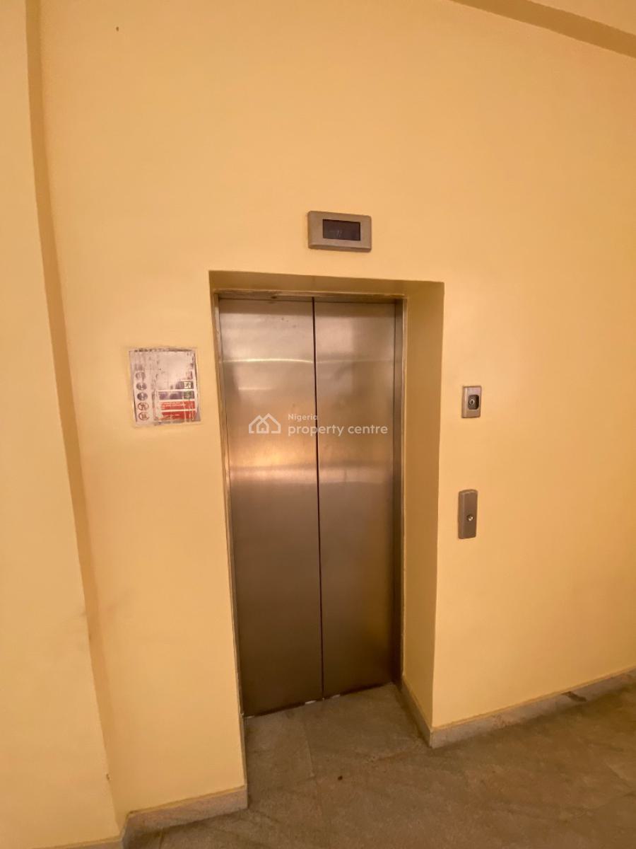 Entire Office Building Facing The Road, Oniru, Victoria Island (vi), Lagos, Office Space for Rent