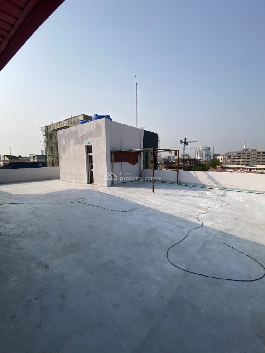 Entire Office Building Facing The Road, Oniru, Victoria Island (vi), Lagos, Office Space for Rent