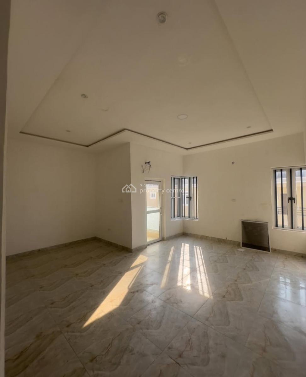 Newly Built and Serviced 4 Bedroom En-suite Townhouse with an Enclosed, Lekki Phase 1, Lekki, Lagos, Terraced Duplex for Rent