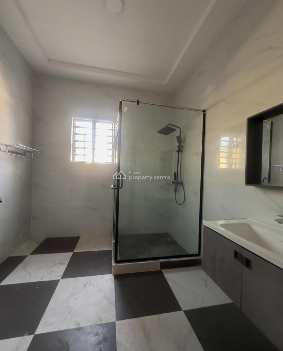 Newly Built and Serviced 4 Bedroom En-suite Townhouse with an Enclosed, Lekki Phase 1, Lekki, Lagos, Terraced Duplex for Rent
