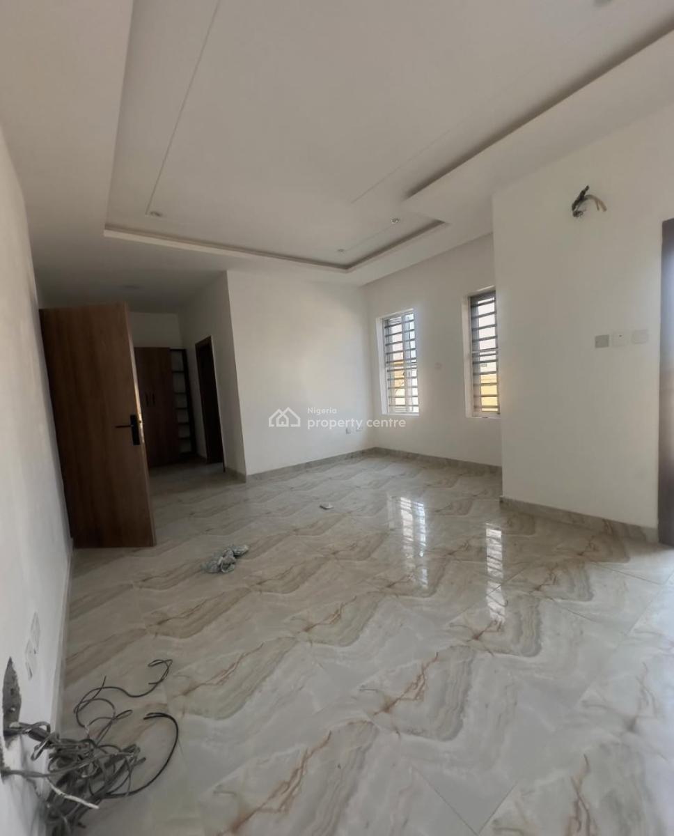 Newly Built and Serviced 4 Bedroom En-suite Townhouse with an Enclosed, Lekki Phase 1, Lekki, Lagos, Terraced Duplex for Rent