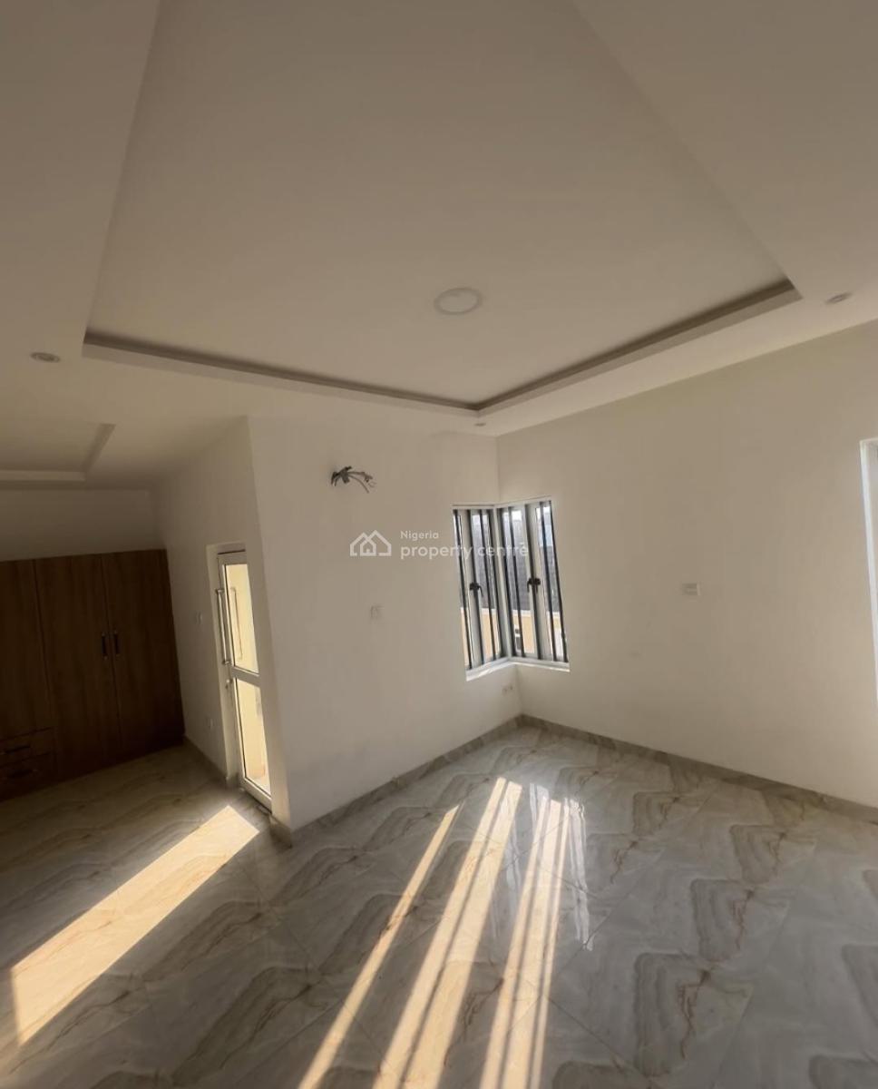 Newly Built and Serviced 4 Bedroom En-suite Townhouse with an Enclosed, Lekki Phase 1, Lekki, Lagos, Terraced Duplex for Rent