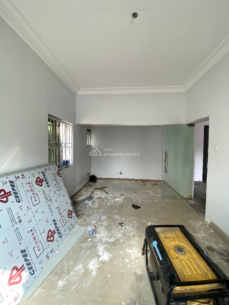 Spacious Shop Space in a Secure Estate, Lekki Phase 1, Lekki, Lagos, Shop for Rent