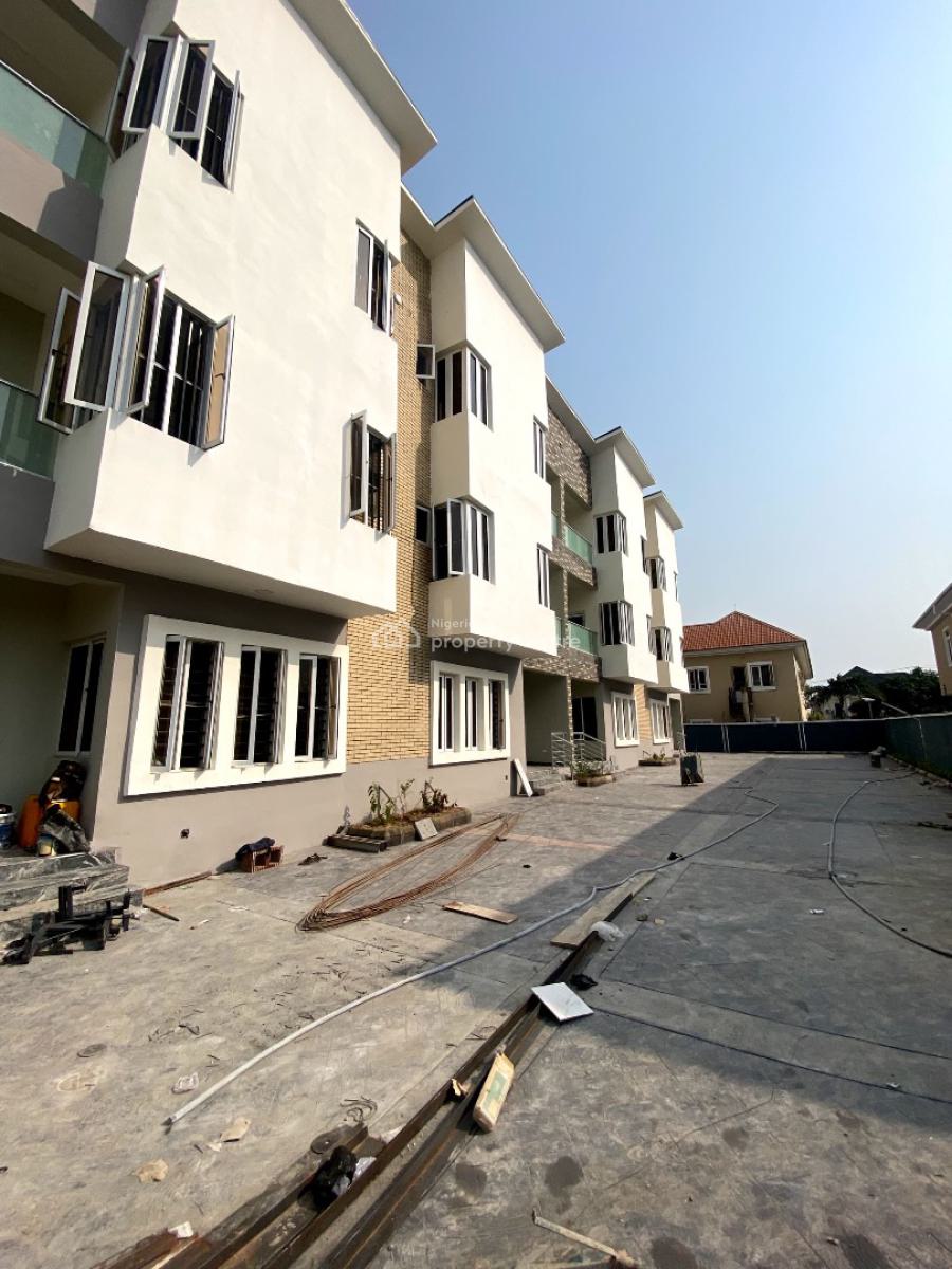 Lovely 4 Bedroom Terrace Duplex with Bq in a Secure Estate, Lekki Phase 1, Lekki, Lagos, Terraced Duplex for Rent