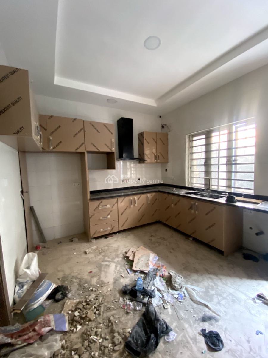 Lovely 4 Bedroom Terrace Duplex with Bq in a Secure Estate, Lekki Phase 1, Lekki, Lagos, Terraced Duplex for Rent