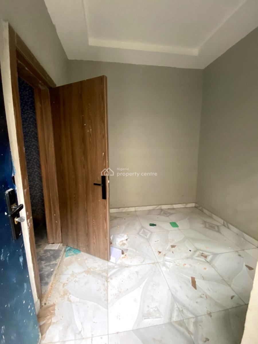 Lovely 4 Bedroom Terrace Duplex with Bq in a Secure Estate, Lekki Phase 1, Lekki, Lagos, Terraced Duplex for Rent