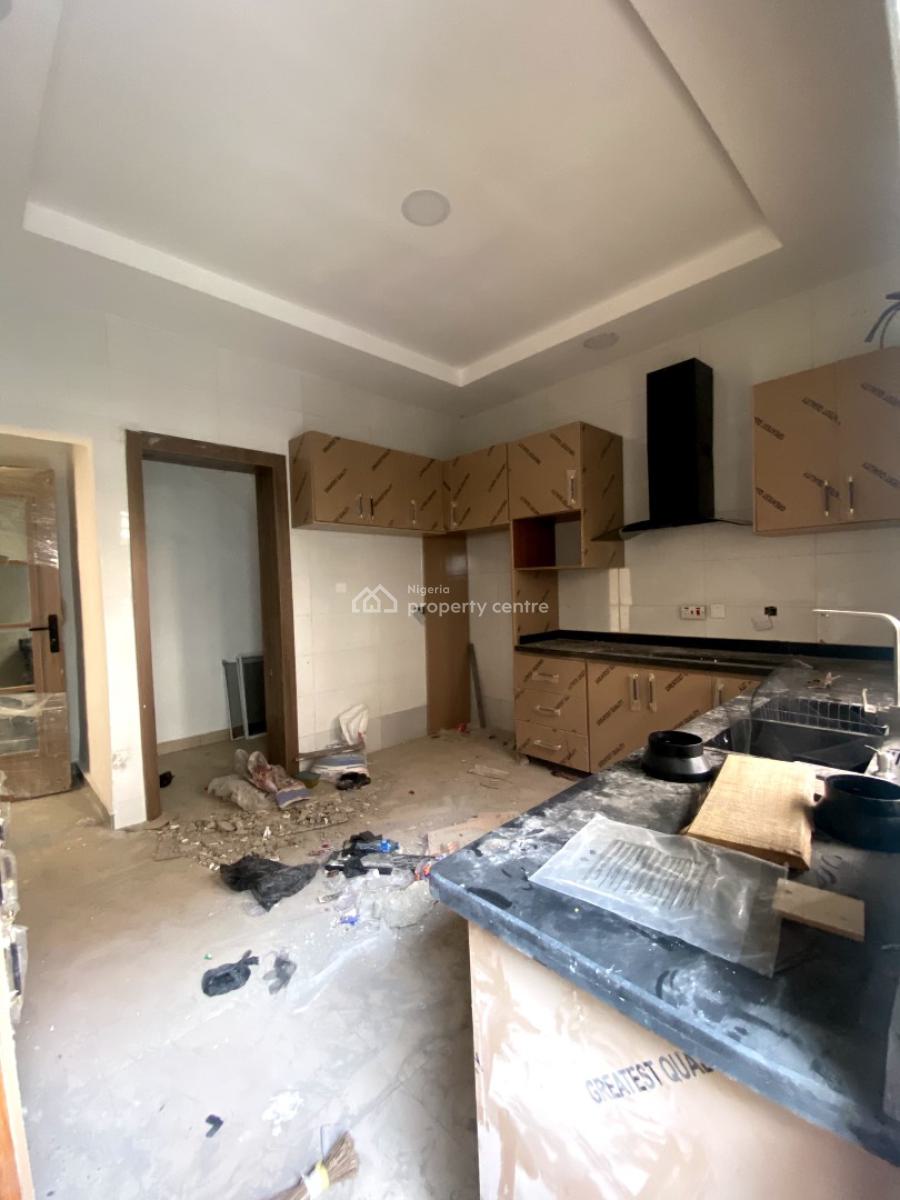 Lovely 4 Bedroom Terrace Duplex with Bq in a Secure Estate, Lekki Phase 1, Lekki, Lagos, Terraced Duplex for Rent