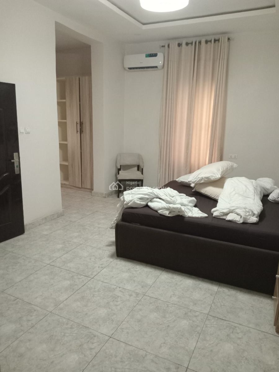 a Very Good & Fully Serviced 3-bedroom Flat, After Wuye Market. ( Video of The Apartment Is Attached), Wuye, Abuja, Flat / Apartment for Rent