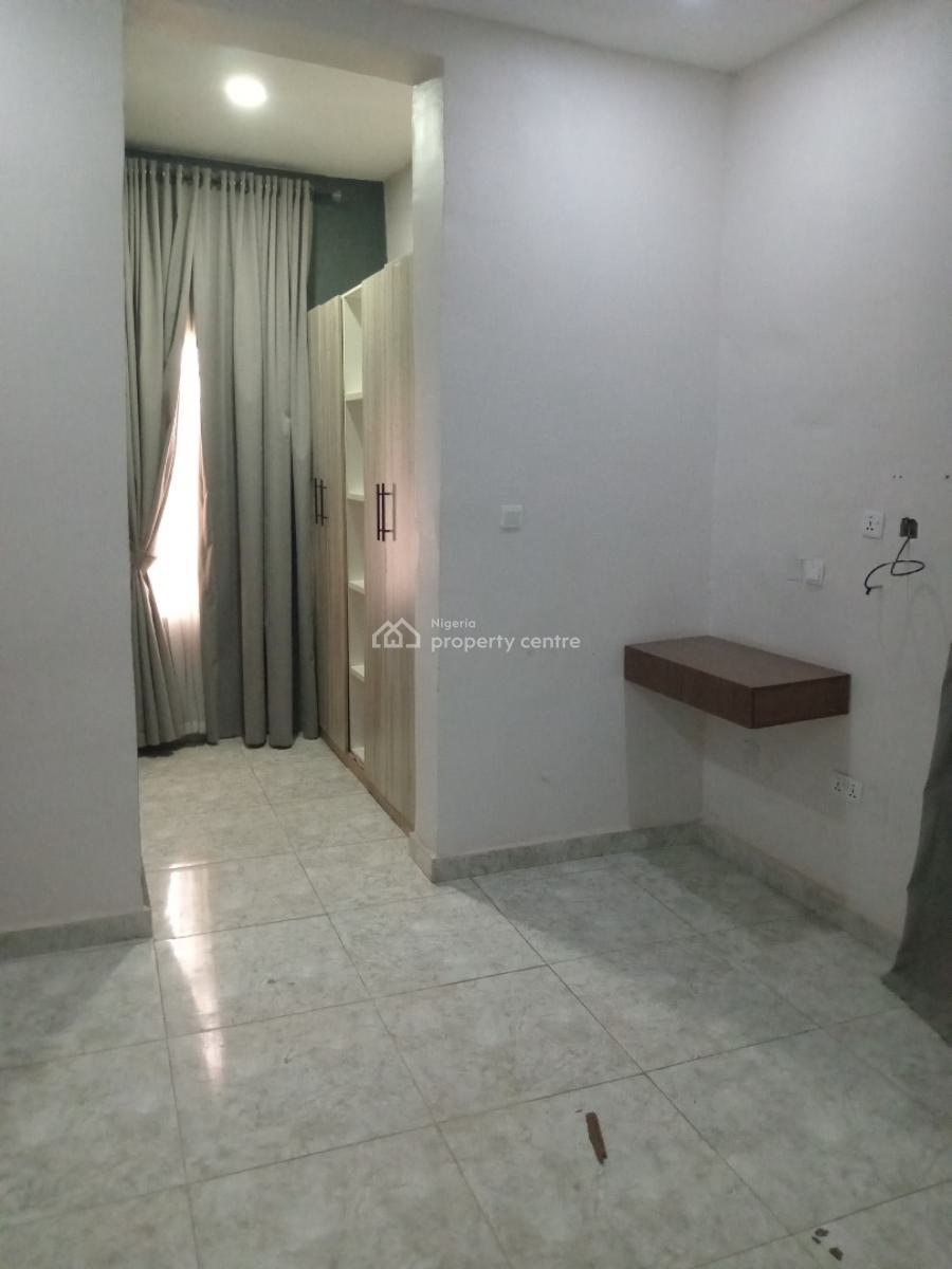 a Very Good & Fully Serviced 3-bedroom Flat, After Wuye Market. ( Video of The Apartment Is Attached), Wuye, Abuja, Flat / Apartment for Rent