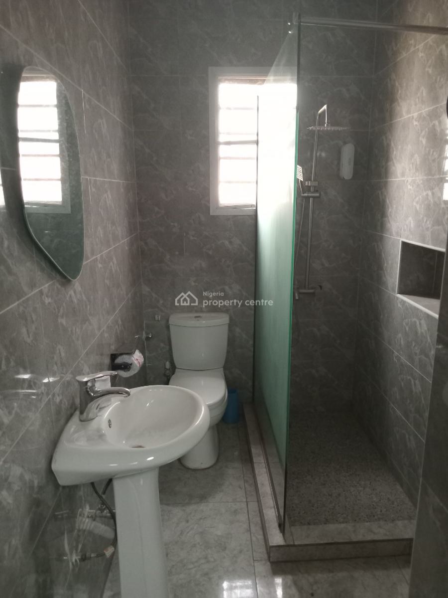 a Very Good & Fully Serviced 3-bedroom Flat, After Wuye Market. ( Video of The Apartment Is Attached), Wuye, Abuja, Flat / Apartment for Rent