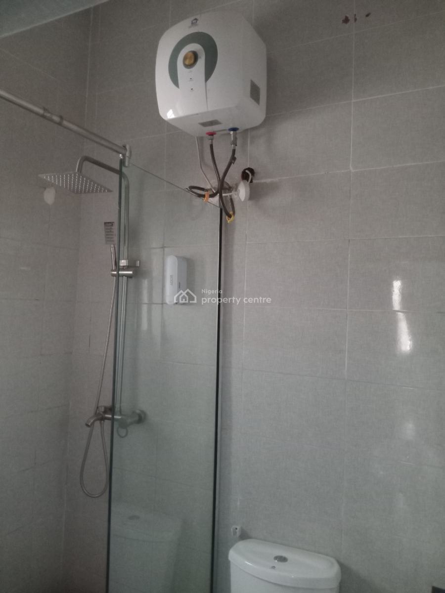 a Very Good & Fully Serviced 3-bedroom Flat, After Wuye Market. ( Video of The Apartment Is Attached), Wuye, Abuja, Flat / Apartment for Rent