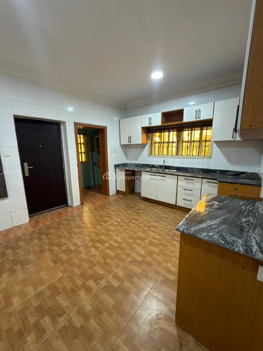 Fully Self Service 3 Bedrooms Apartment at Lekki Phase 1., Lekki Phase 1, Lekki Phase 1, Lekki, Lagos, Flat / Apartment for Rent