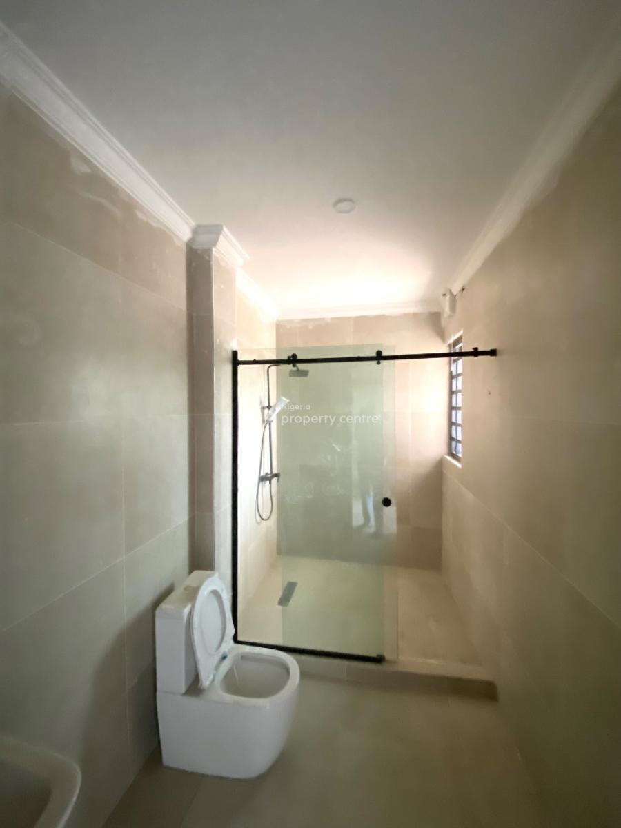Lovely 4 Bedroom Apartment, Lekki Phase 1, Lekki, Lagos, Flat / Apartment for Sale