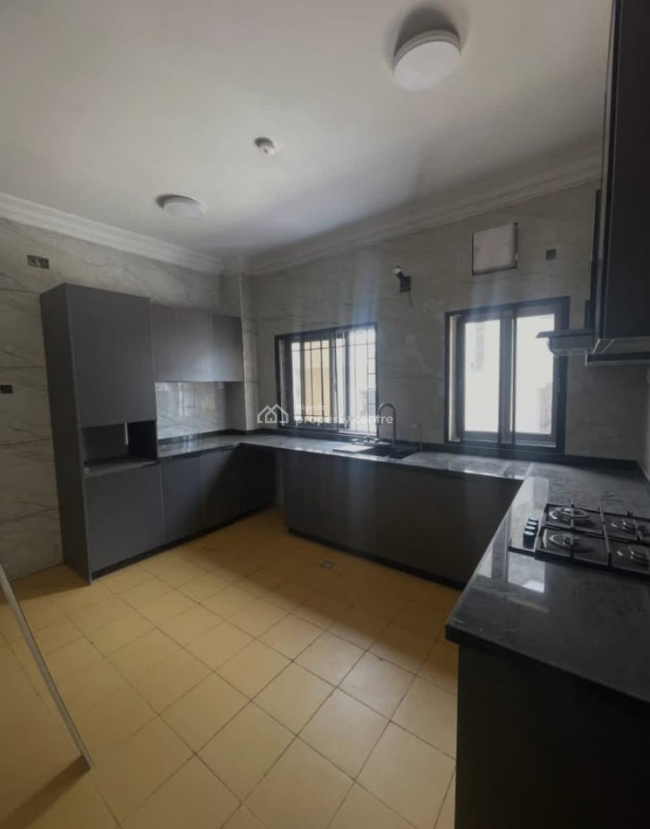 Newly Built 3 Bedrooms Apartment at Lekki Phase 1., Lekki, Lekki Phase 1, Lekki, Lagos, Flat / Apartment for Rent