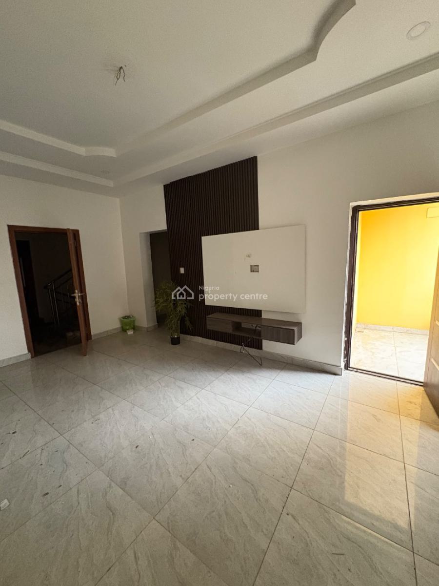 Standard 3 Bedroom Terrace Duplex with 2 Rooms Bq, Wuye Main, Wuye, Abuja, Flat / Apartment for Rent