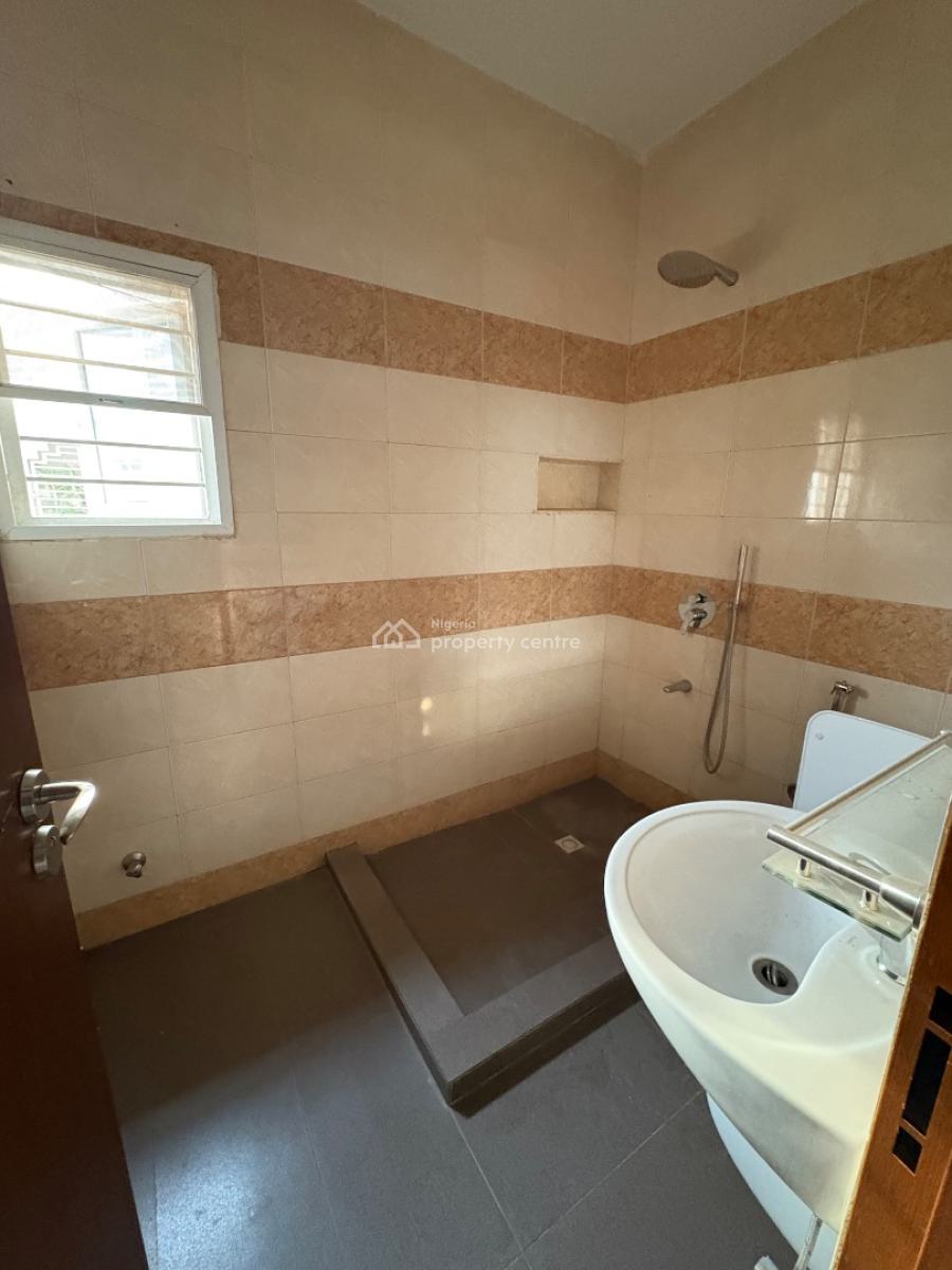 Standard 3 Bedroom Terrace Duplex with 2 Rooms Bq, Wuye Main, Wuye, Abuja, Flat / Apartment for Rent