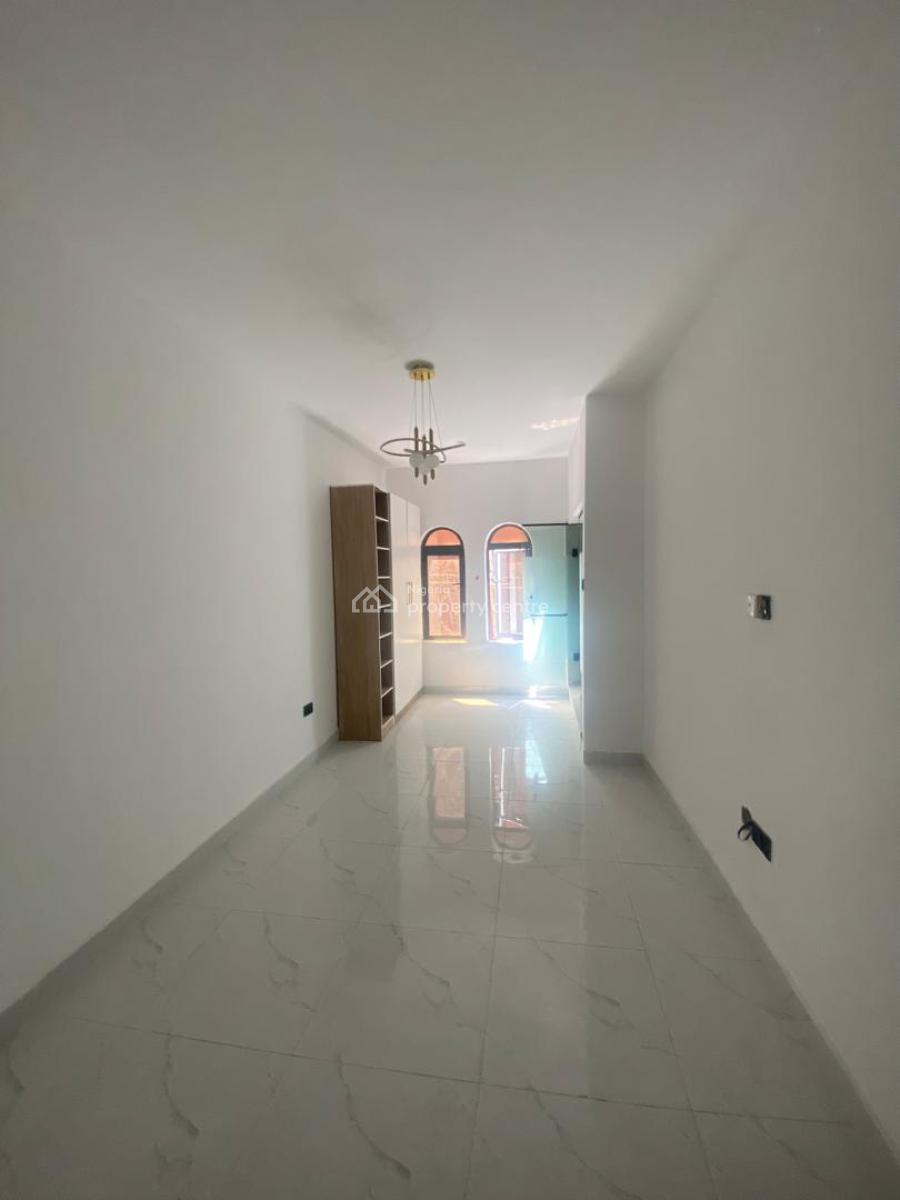 Well Finished 2 Bed Apartment Fully Serviced, Lekki Phase1, Lekki Phase 1, Lekki, Lagos, Flat / Apartment for Sale