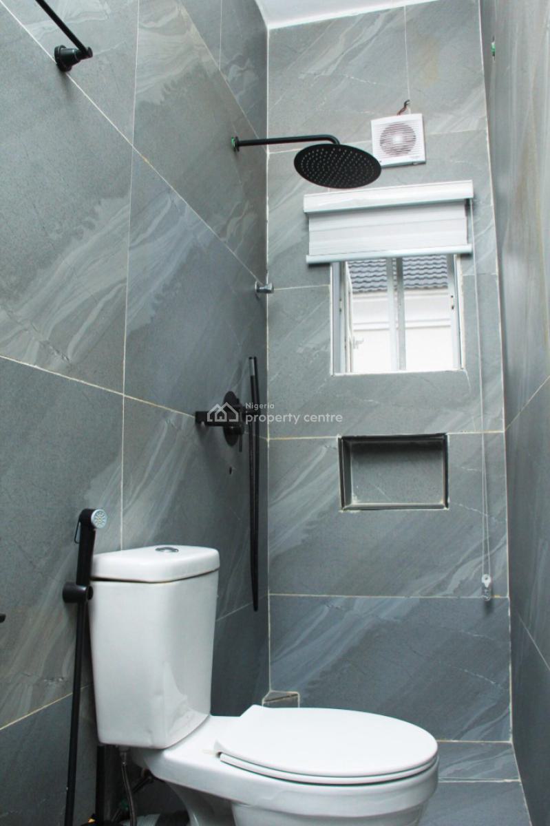 Elegant Studio (self-contained) Apartment in Victoria Island with Pool, Victoria Island, Oniru, Victoria Island (vi), Lagos, Self Contain (single Rooms) Short Let