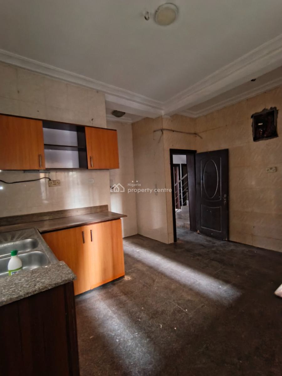 a 4 Bedroom Duplex, Chevron Axis, Agungi, Lekki, Lagos, Semi-detached Duplex for Sale