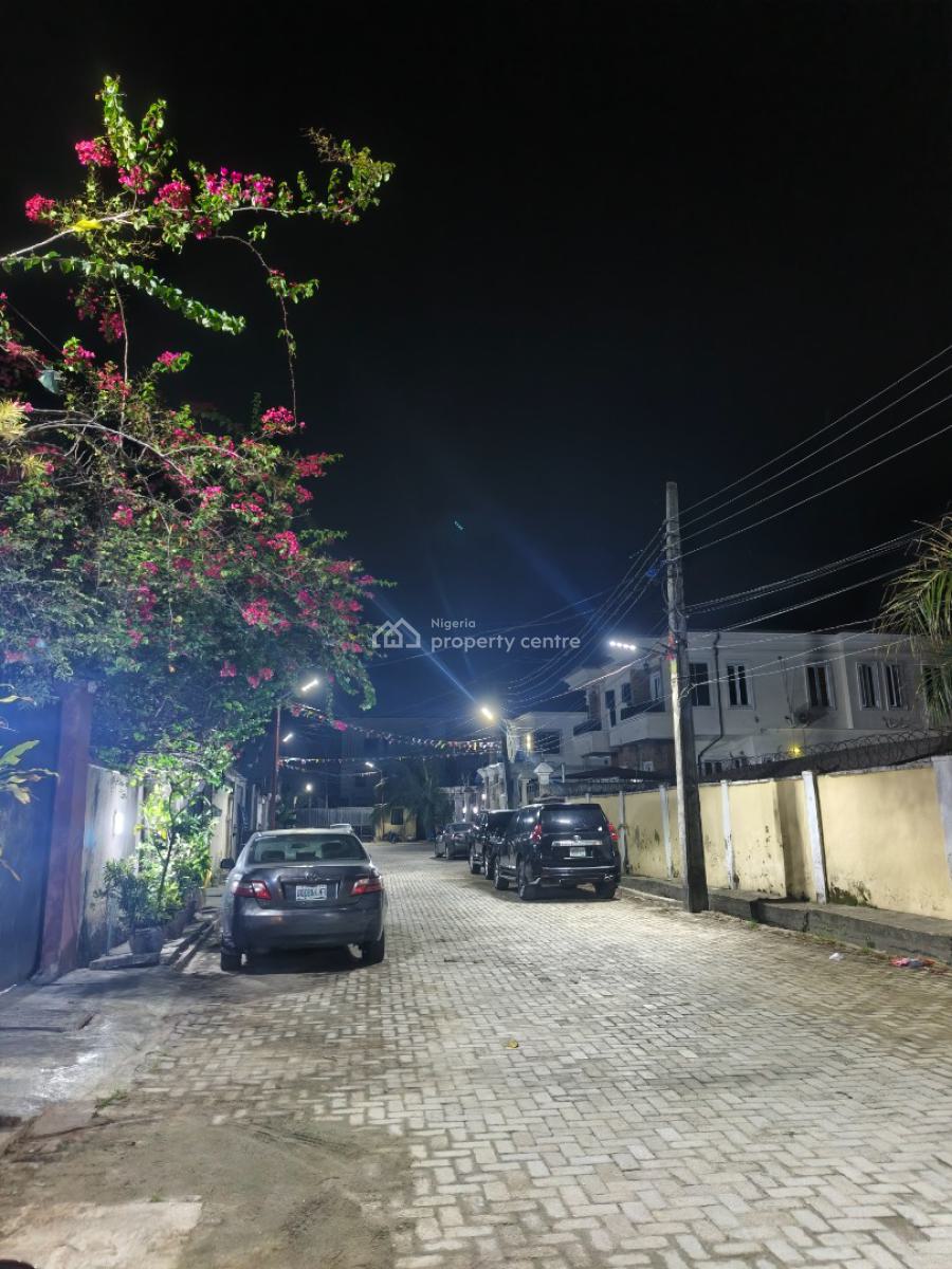 a 4 Bedroom Duplex, Chevron Axis, Agungi, Lekki, Lagos, Semi-detached Duplex for Sale