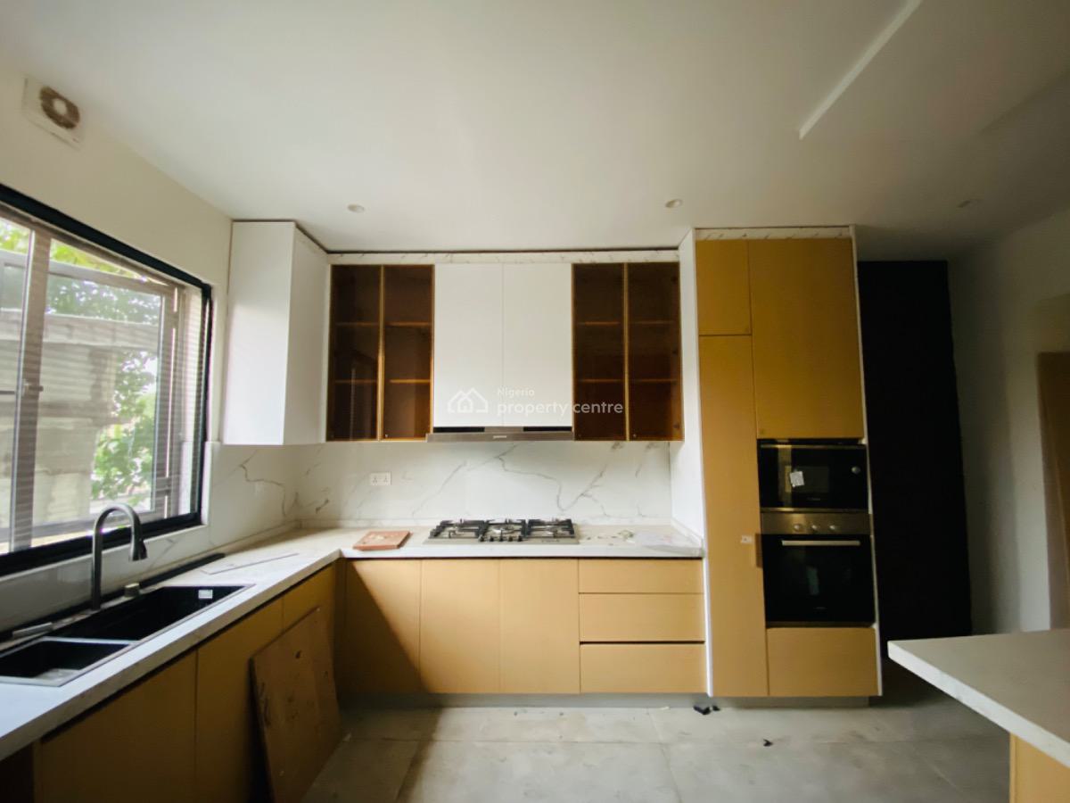 4 Bedrooms Classic Maisonette, Old Ikoyi, Lagos, Old Ikoyi, Ikoyi, Lagos, Flat / Apartment for Rent