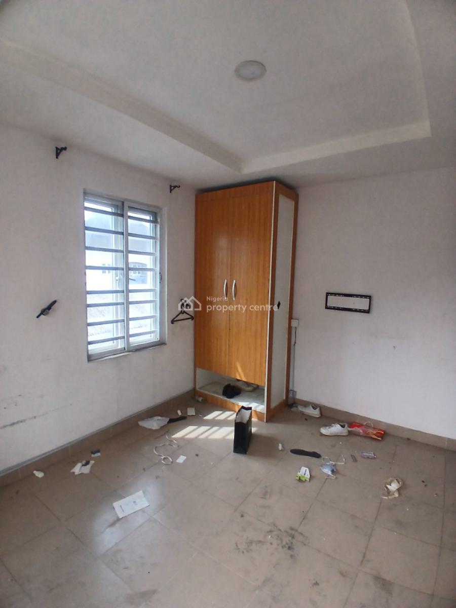 Standard 2 Bedroom Apartment, Mobile Road, Ajah,, Lekki Phase 2, Lekki, Lagos, Flat / Apartment for Rent