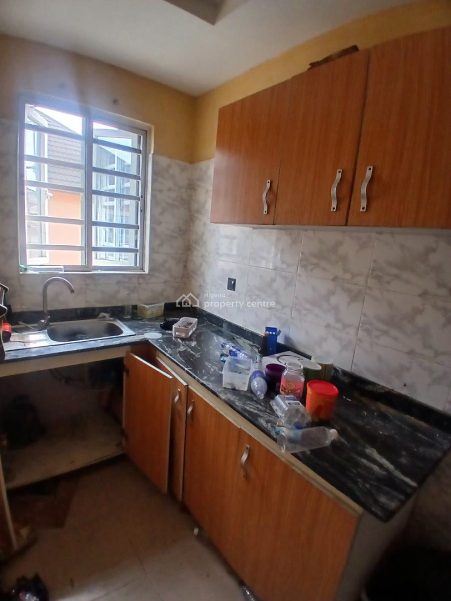 Standard 2 Bedroom Apartment, Mobile Road, Ajah,, Lekki Phase 2, Lekki, Lagos, Flat / Apartment for Rent