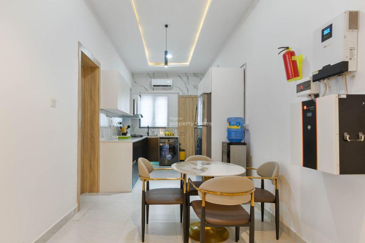 Luxury 1 Bedroom Apartment with Roof Top Pool and Gym., Wonder Park, Lekki Phase 1, Lekki, Lagos, Flat / Apartment Short Let