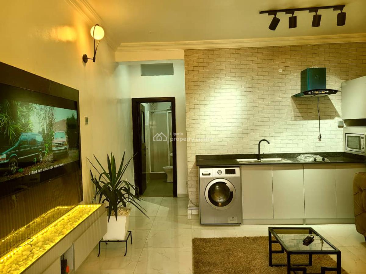 Lovely 1-bedroom Apartment in Ikeja Gra with Snooker & Starlink Wifi, Ikeja Gra, Ikeja, Lagos, Mini Flat (room and Parlour) Short Let