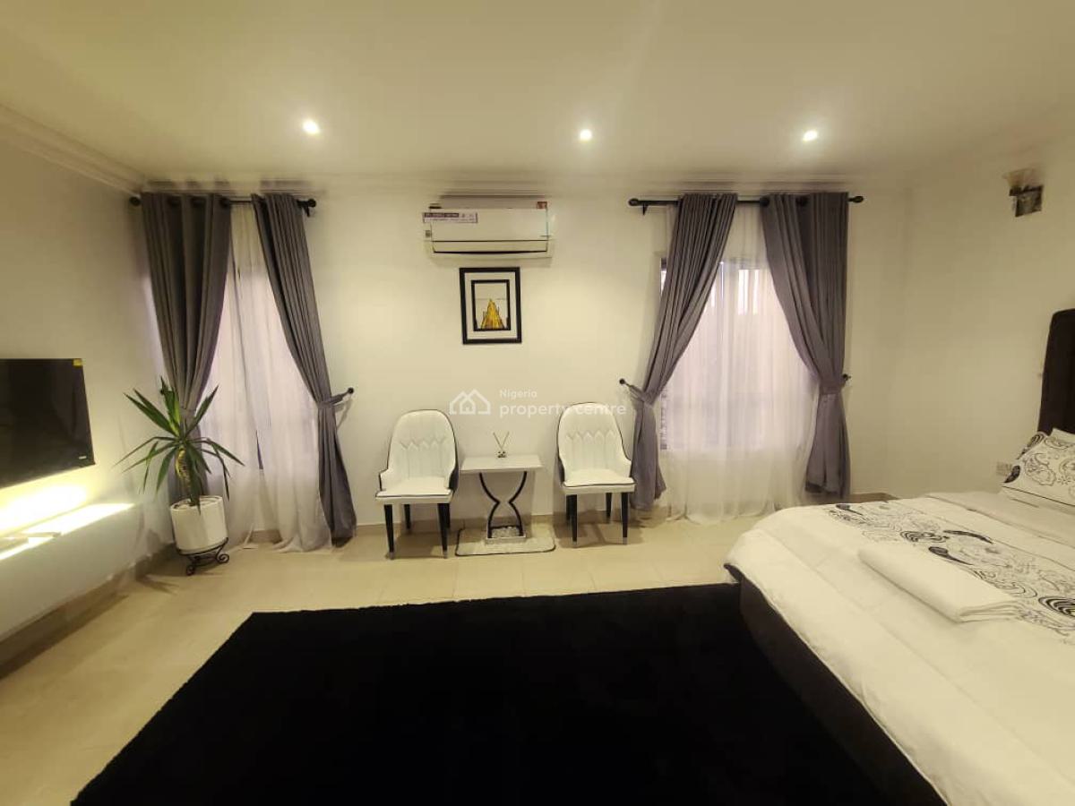 Luxury 3-bedroom Duplex in Ikeja Gra with Snooker & Starlink Wifi, Ikeja Gra, Ikeja, Lagos, Flat / Apartment Short Let