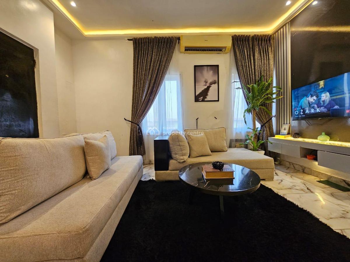 3-bedroom Apartment on Airport Road Ikeja with Mini Pool & Snooker, Ikeja Airport Road 2 Minutes Drive to International Airport, Mafoluku, Oshodi, Lagos, Flat / Apartment Short Let