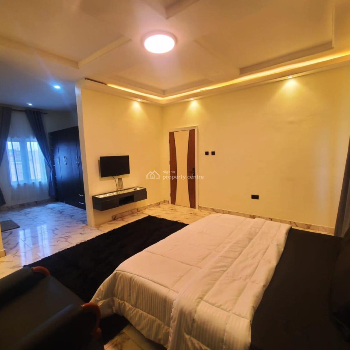 3-bedroom Apartment on Airport Road Ikeja with Mini Pool & Snooker, Ikeja Airport Road 2 Minutes Drive to International Airport, Mafoluku, Oshodi, Lagos, Flat / Apartment Short Let